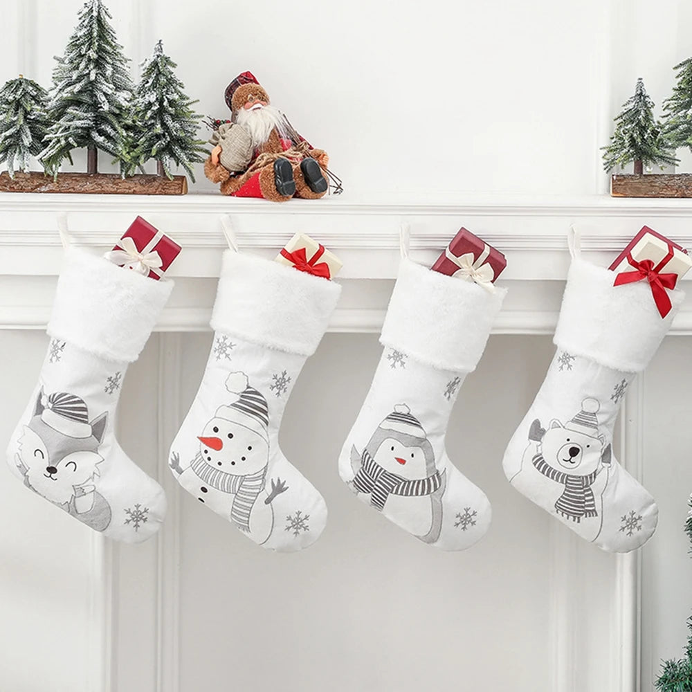 Christmas Stockings Snowman Fox Stockings Christmas Ornaments White Plush Candy Socks Gift Bags Christmas Tree Fireplace Decoration